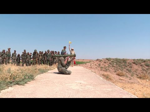 Тренировка сирийских бойцов с огнеметом «Шмель»