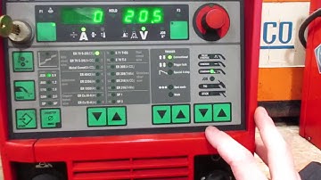 AM13075 Fronius TransPuls Synergic 4000 Welder