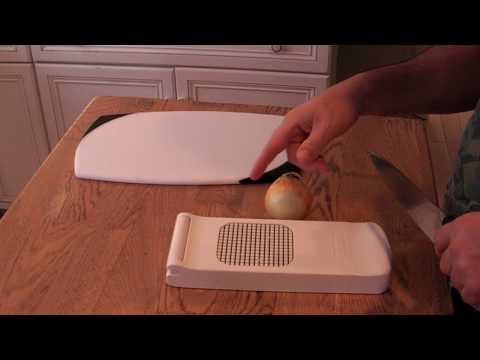 The Alligator Onion Dicer: A Kitchen Miracle