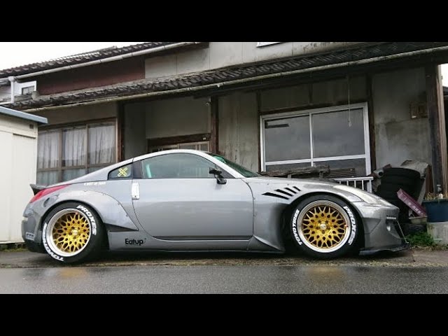 いつものZ33がとうとうロケバニフルキットに！ - YouTube