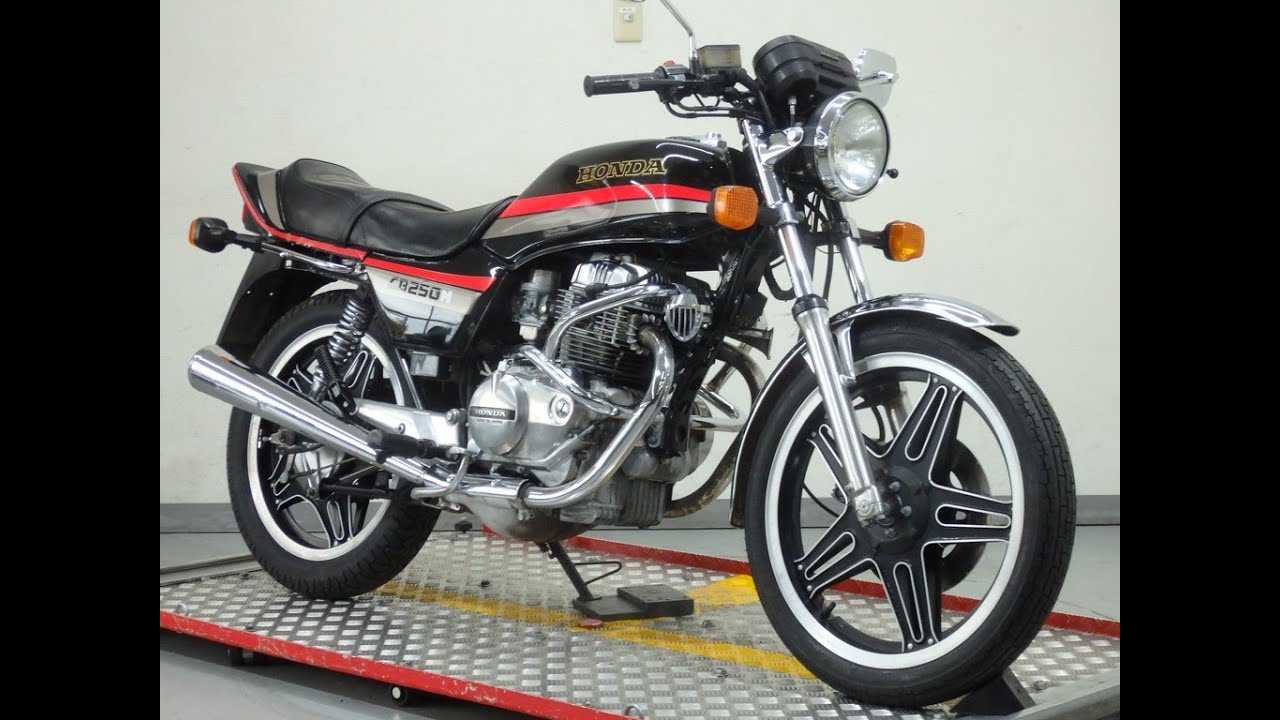 38328 HONDA CB250N Stock Exhaust Sound / Walk Around