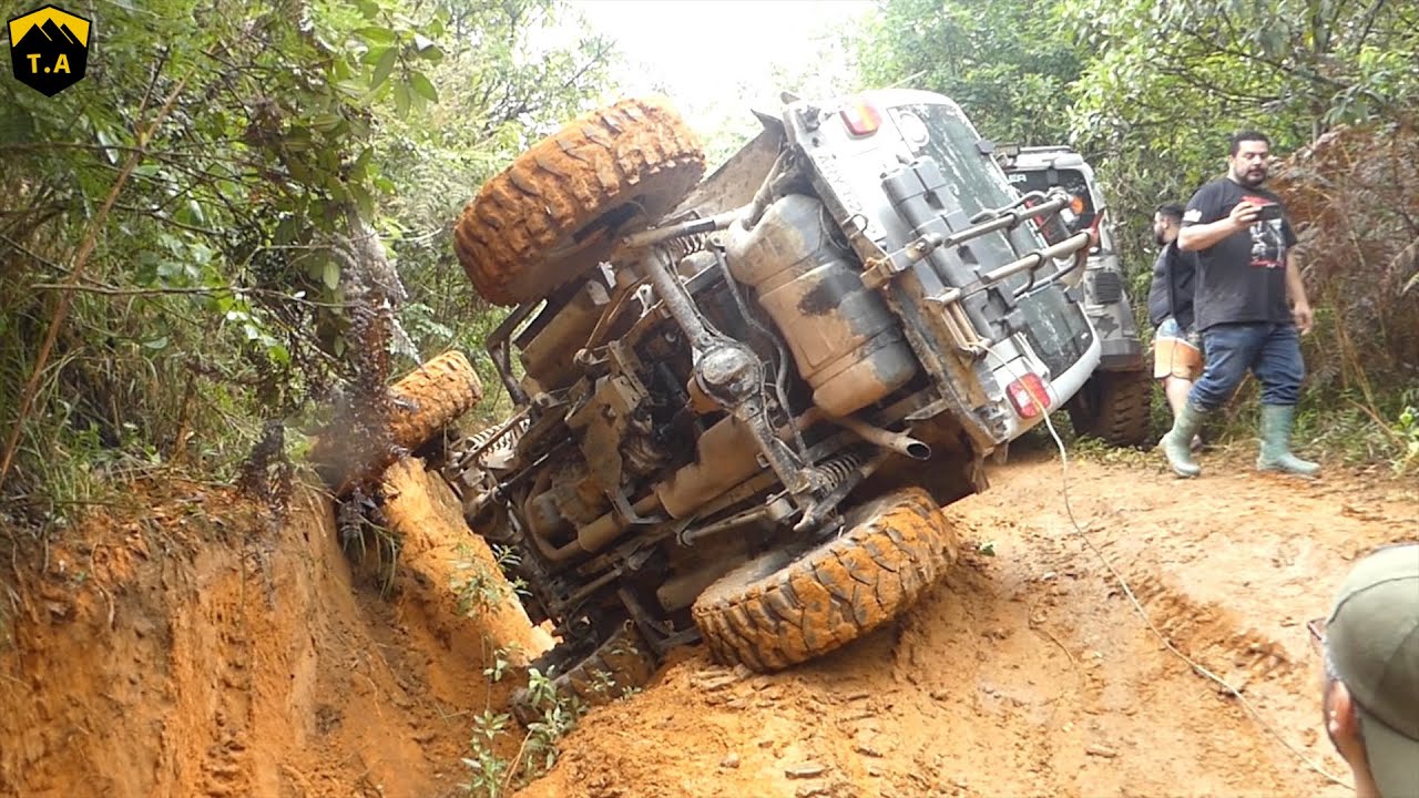 Adrenalina e perrengues selam amizades com um bocado de lama na Trilha de  Jipes