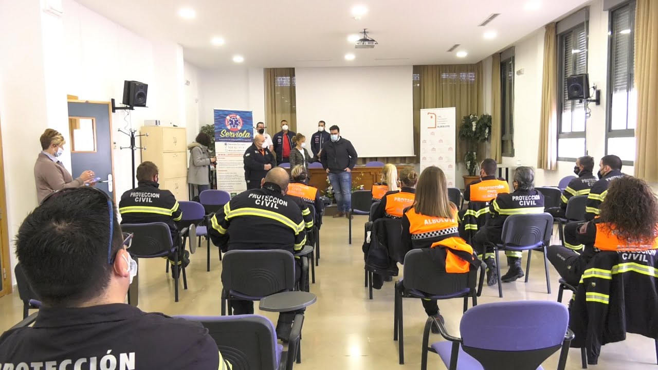 LOS VOLUNTARIOS DE PROTECCIÓN CIVIL MEJORAN SU FORMACIÓN PARA INTERVENIR EN EMERGENCIAS