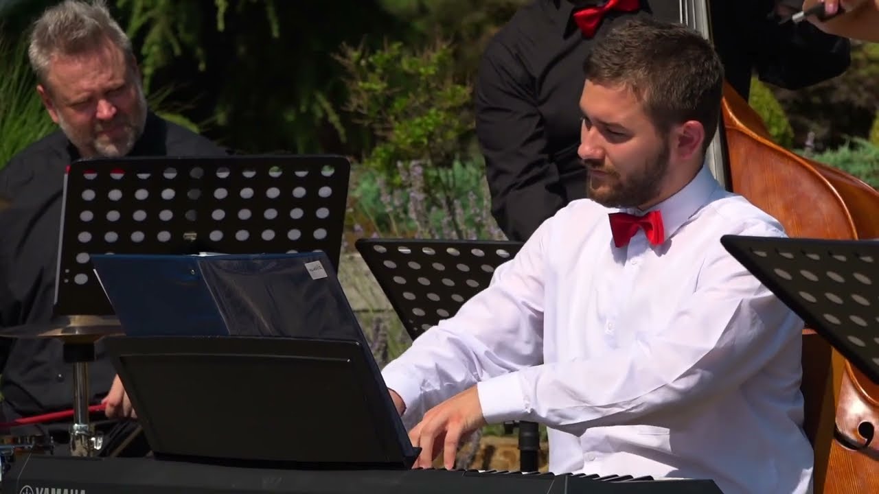 Shostakovich Waltz No.2 – Grande Moravia