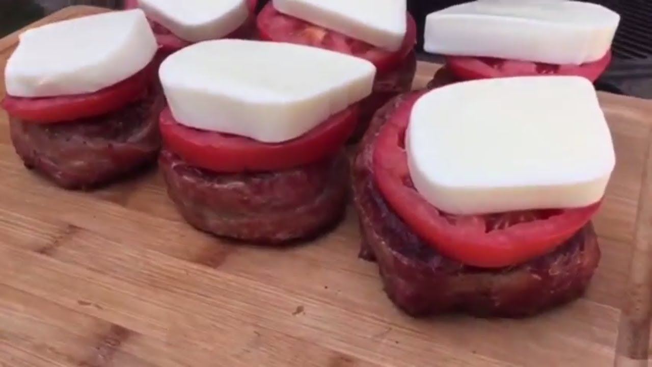 Grilled Filet Mignon Caprese a la parrilla in english