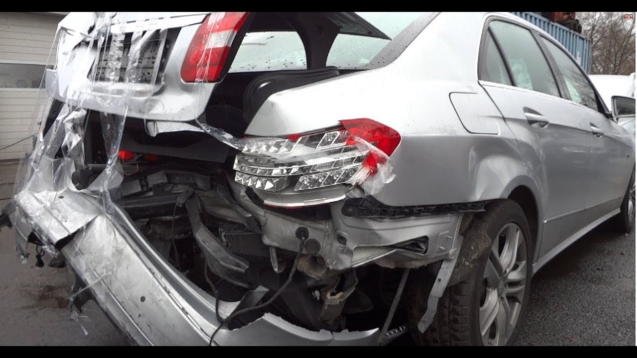 New Mercedes E 500 Crash Accident Unfall W 212 Class Klasse 12 Modell Amg 63 11 Youtube
