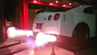 Tuned Nissan GT-R Shooting HUGE Flames on Dyno - Fi Exhaust LOUD Sound!