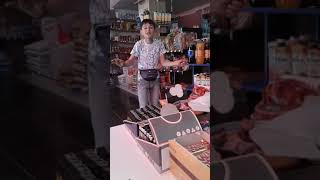 Patronun Taklidini Yapan Suriyeli Mahmut