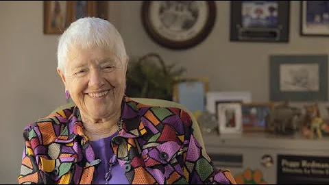 EXTRAORDINARY LEOS - PEGGY REDMAN