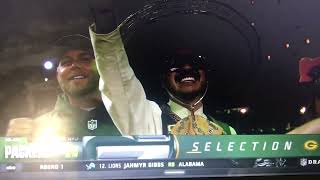 Packers select Lukas Van Ness DE out of Iowa