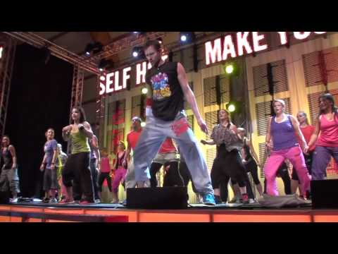 Steve Boedt - Zumba - Shakira - Belly Dance - the Nike Blast 2011 Sweden