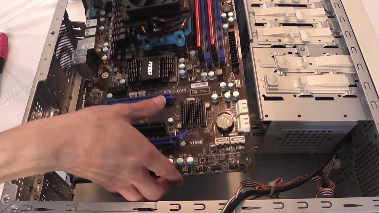 How to Build a Computer In Under 4 Minutes - YouTube