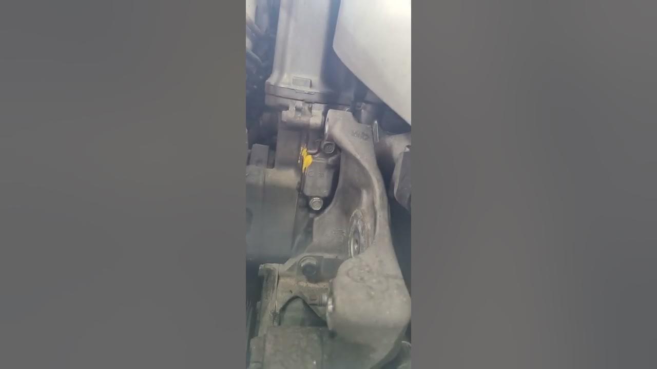 2009 2010 (2010) Acura Tsx VTC oil screen fix. Leaking oil by the belts
