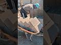 Sabías esta forma de cargar los blocks en una carretilla?? #construction #albañileria #shortvideo