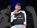 Louis Tomlinson Answers Questions From Fans!