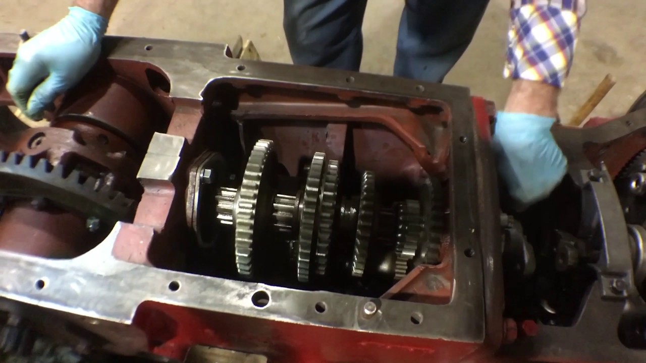 How does a manual transmission work? - YouTube