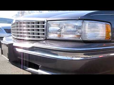 1995 Cadillac Sedan Deville Start Up, Exhaust, and Full Vehicle Tour