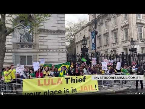 Lula recebido com protestos em Londres