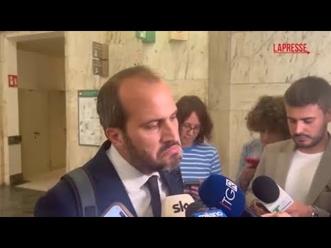 Video Milano, 22enne morto accoltellato in Certosa. Avvocato 19enne: «Ha confermato di essere un Latin ...