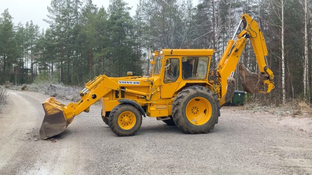Traktorgrävare Volvo BM 616 B