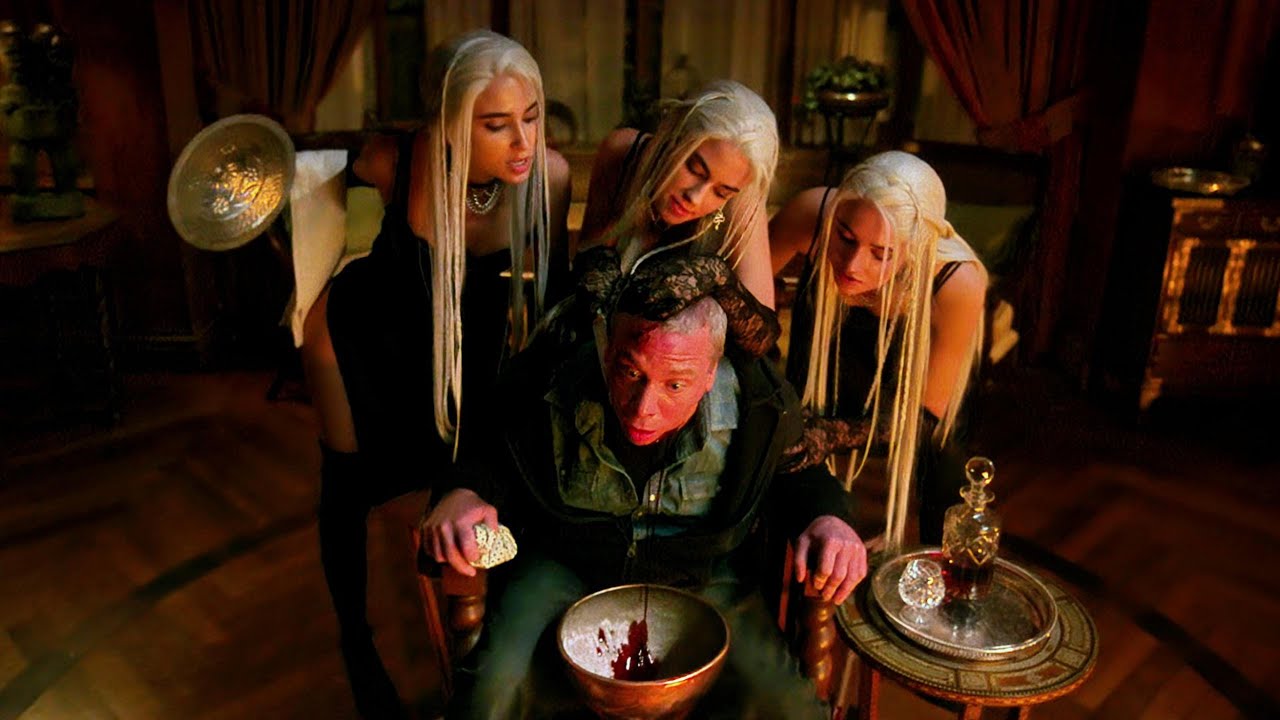 Ведьмина доска (2025): Проклятая доска пробуждает древнюю ведьму, жаждущую мести с помощью темных...