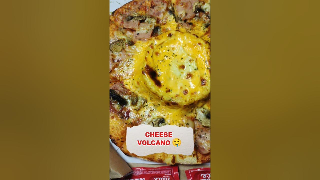 MEDIUM CHEESE VOLCANO PIZZA BY DOMINO'S PIZZA #kuliner #kulinerindonesia #kuliner #surabayakekinian