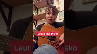 Vignette de la vidéo "Es ist zu laut in der Disko! - Wie bitte?! Was?! # shorts"