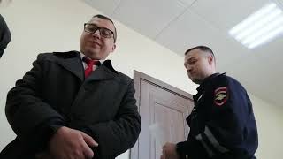 картинка: Покинул место ДТП | Как избежать лишения | Мировое урегулирование с потерпевшим |