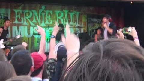 Chunk! No Captain Chunk- Intro/Restart (Live at Warped Tour St. Louis 2014)