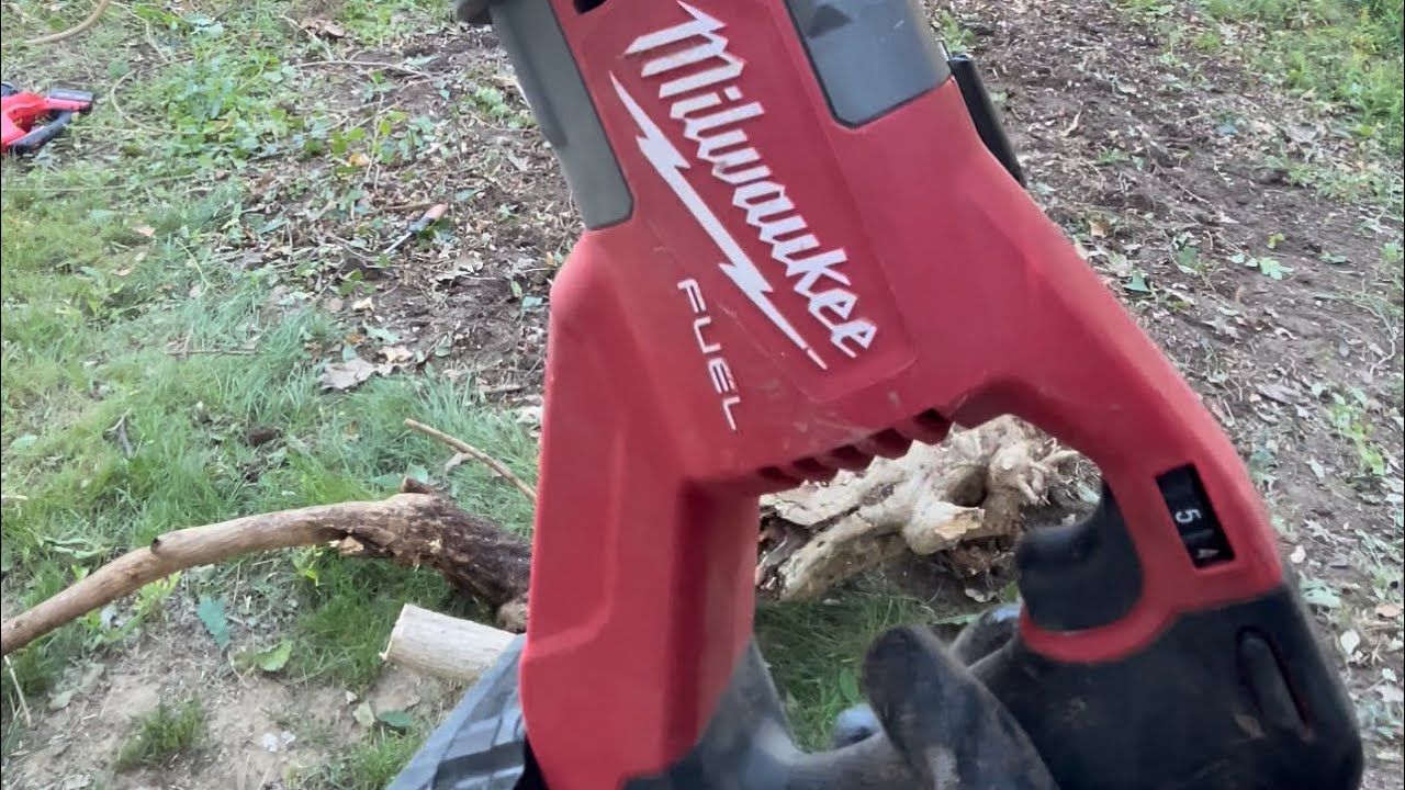 Milwaukee Tool Super Sawzall! YouTube