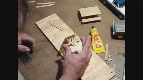 D.I.Y. picnic table 1/2 scale or 1/24 - 1/25 scale