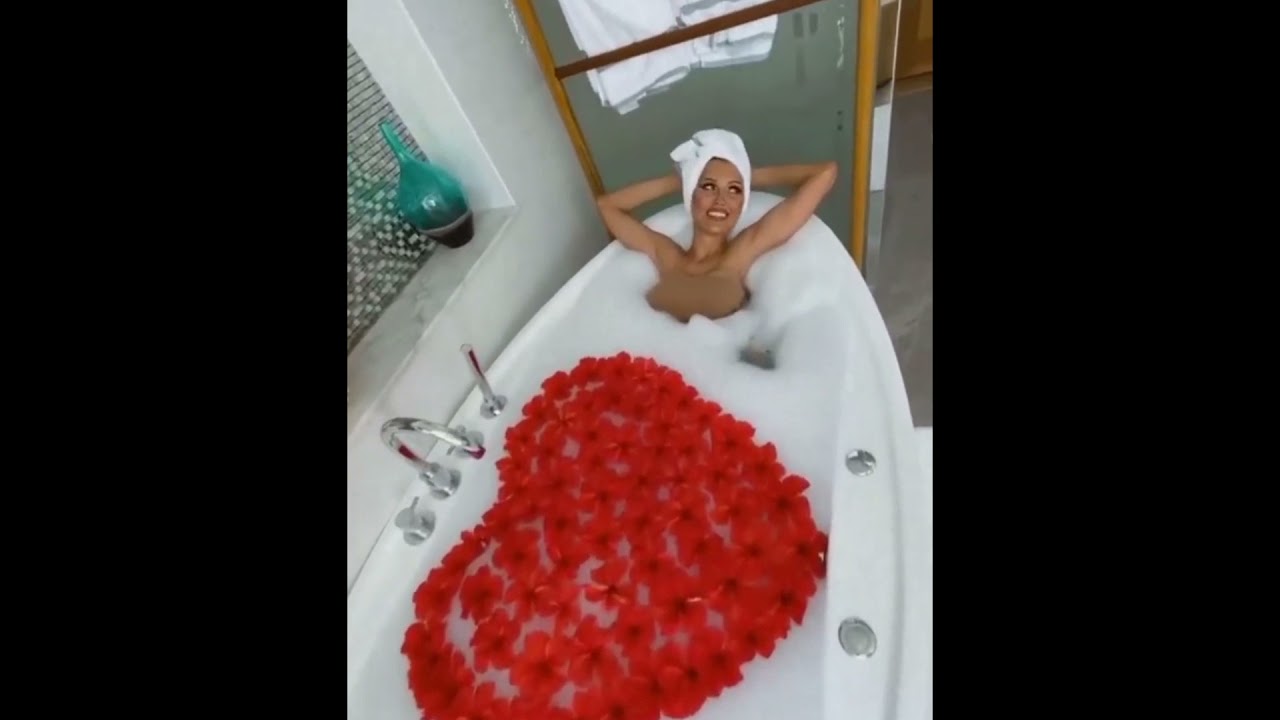 виктория боня голая в ванной видео