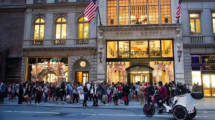 Luxury retailer Henri Bendel, which opened in Manh...