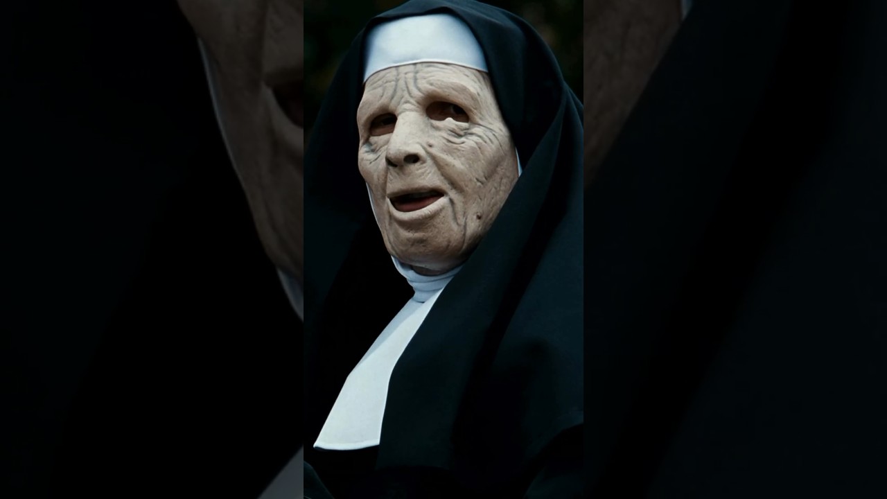 Smartest decision in cinema history 🧠 