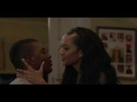 Olivia and Spencer Kiss - All American S4