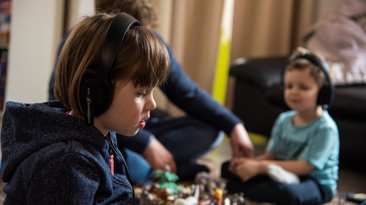 Baj van a gyerek magatartásával? Lehet, hogy túlhallásos