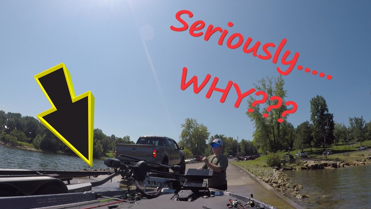 We got ROBBED at the boat ramp!!! Some people just SUCK!!! - YouTube