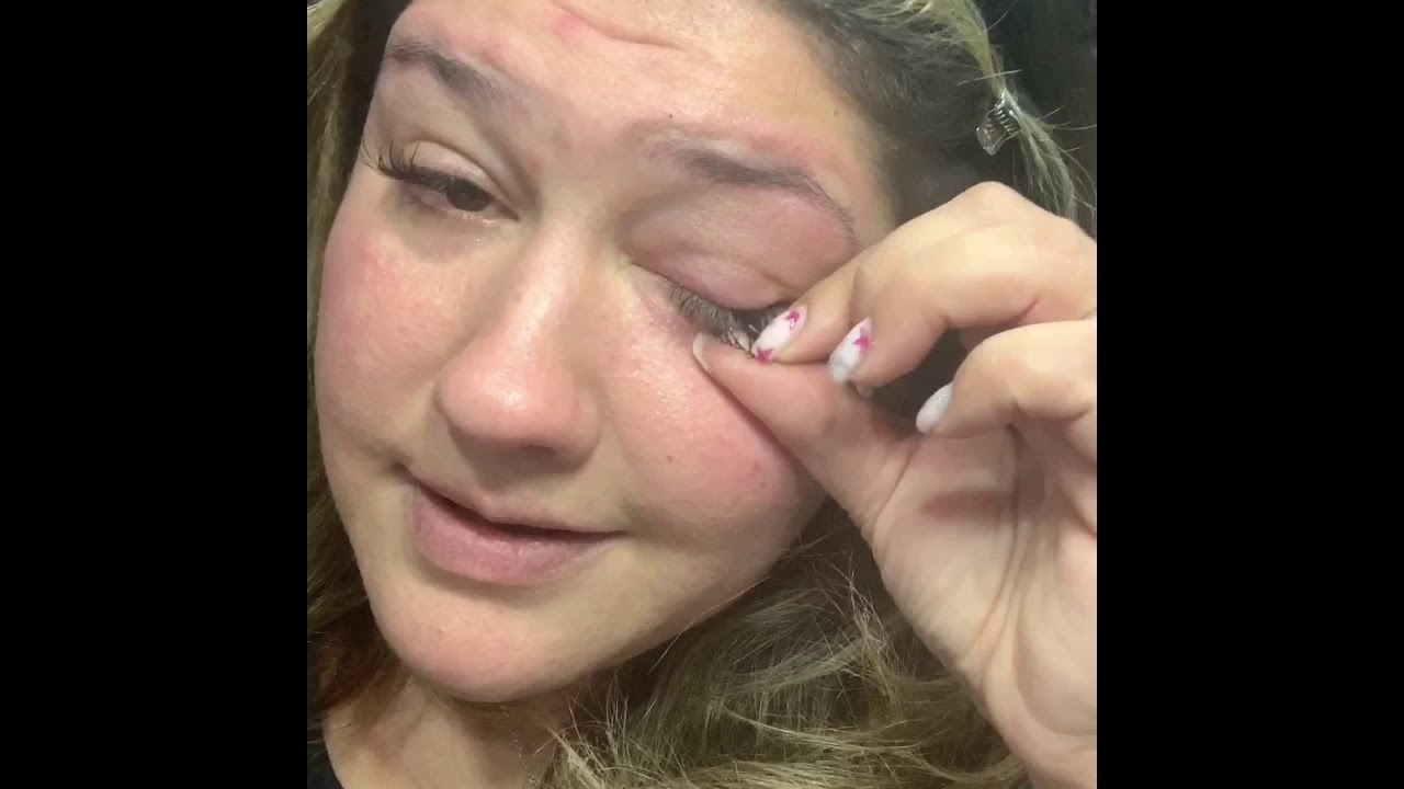 How to remove eyelash extensions - YouTube