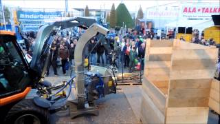 Diverto QS100 - Agri Technica 2014 - demonstrating wood chipper