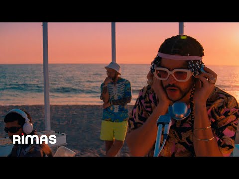 Обложка видео "BAD BUNNY - Dakiti"