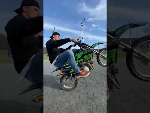 Klx 110 wheelies