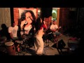Liliane Bastos cantando "O que é, o que é?"