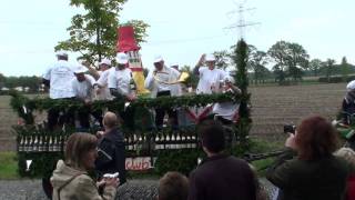 Ernteumzug In Halsbek