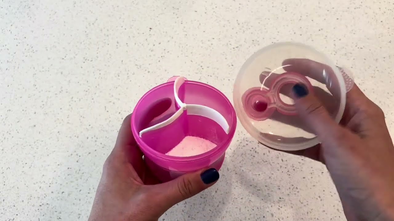 Review of Munchkin Formula Dispenser | Pre-Measured Formula for Travel (9oz Bottle)