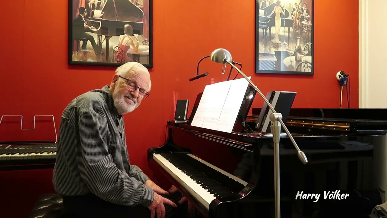 CHILDREN'S LIFE - piano romantic - Harry Völker