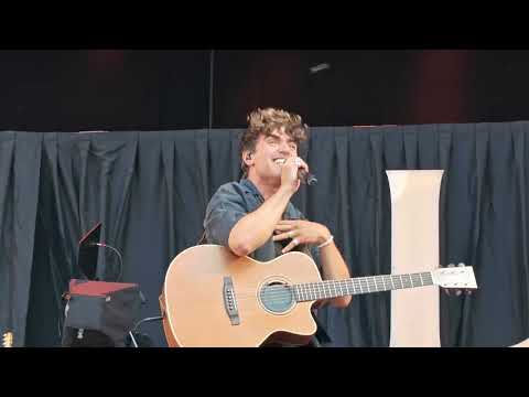 MYLE - Hold me (Live - 25.07.2026 - 8K)