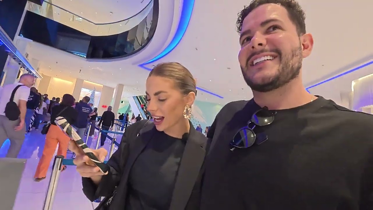 GRINGA NÃO ESPERAVA ISSO NO MAIOR SHOPPING DO MUNDO