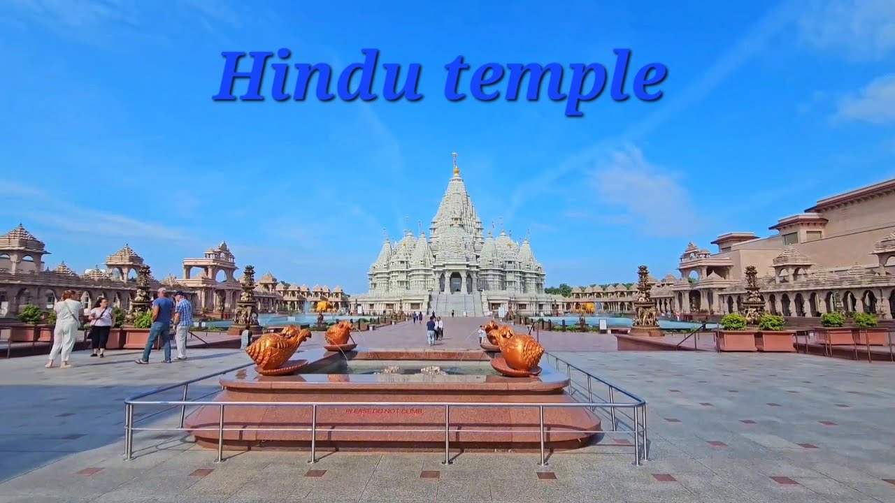 We strolled around the Hindu temple, and it was vast and incredibly beautiful. Rose lyn