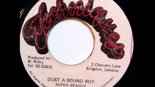 Super Beagle Dust A Sound Boy - Techniques