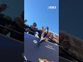 LA PISTOLA DE AGUA DE @elenagduran  LA RÚA DEL BARÇA 😂🔫💦#LADAZONETA
